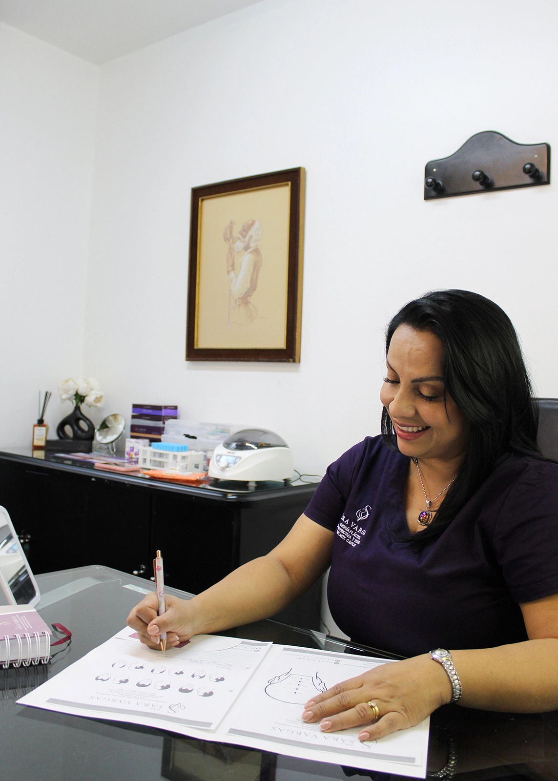Dra Sara vargas Cirujana Plastica