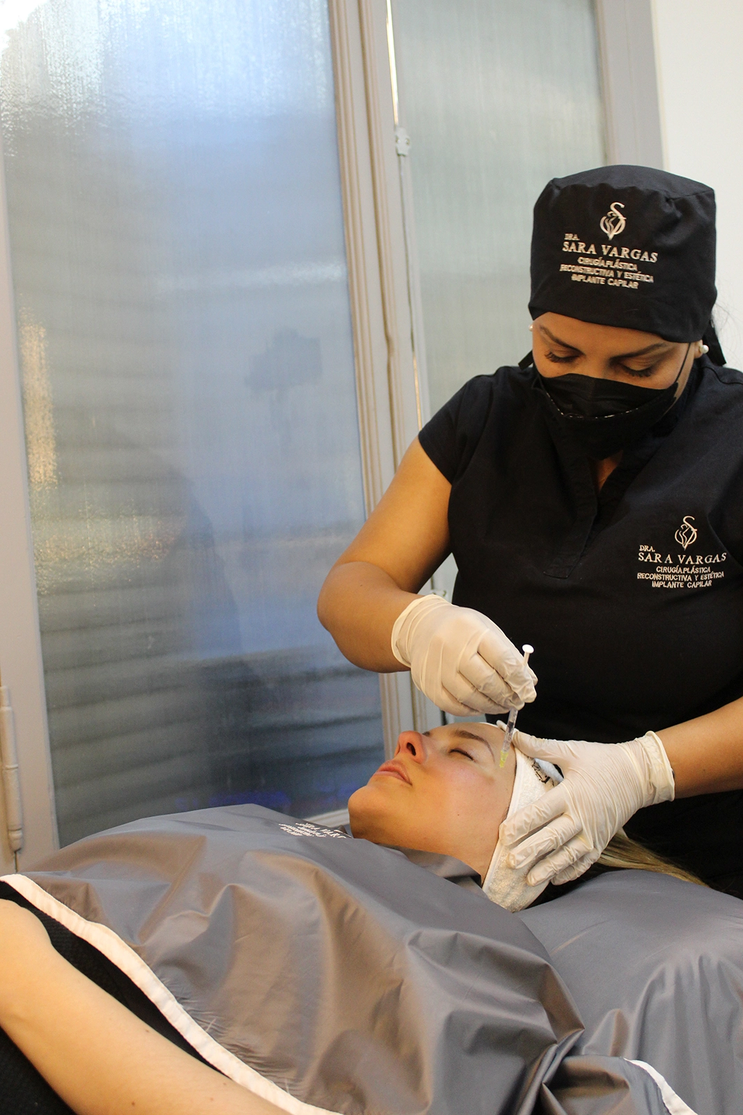 Dra Sara vargas Cirujana Plastica